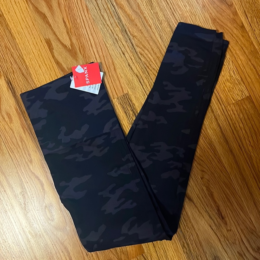 NWT- Spanx camouflage leggings